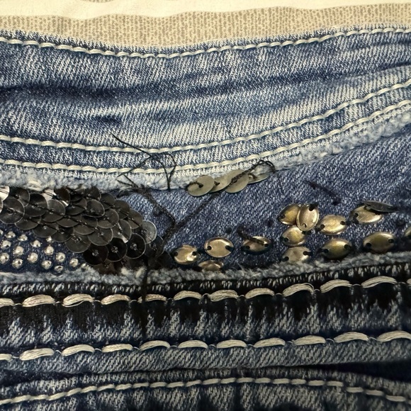 Miss Me Jeans Straight Leg - Picture 8 of 11